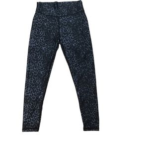 Zyia Stone Leopard Scrunchy Light Luxe crop Leggings 6-8